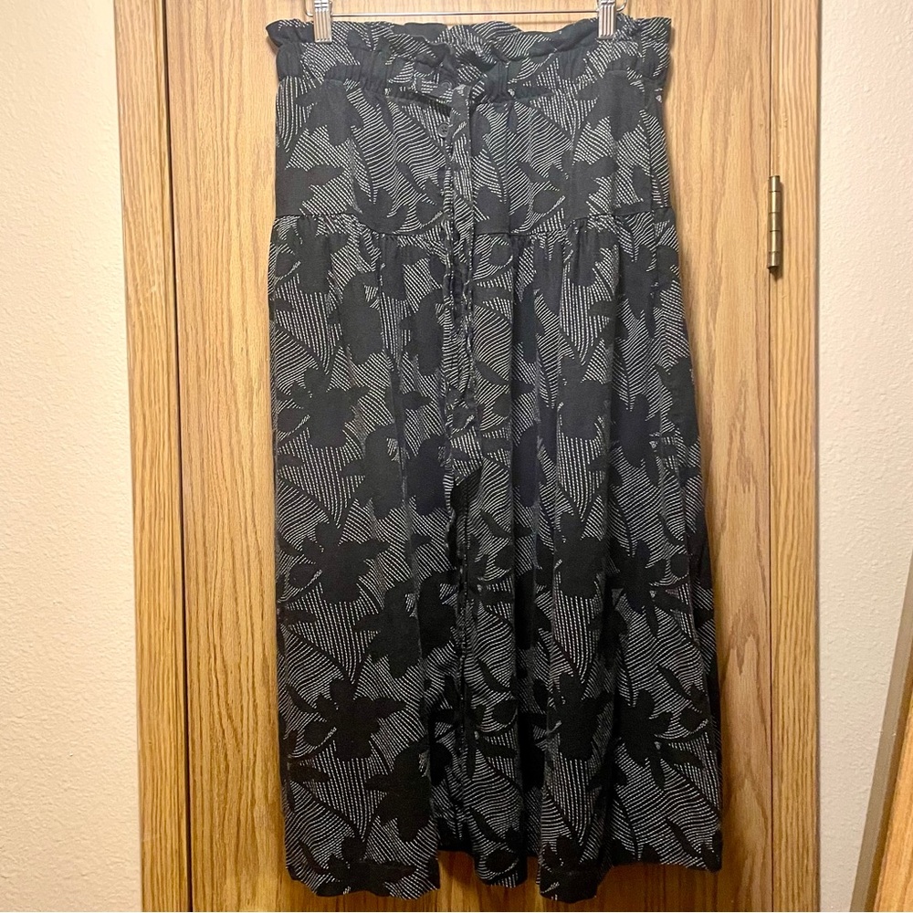 Women’s Tie-Waist Button-Front Midi Skirt